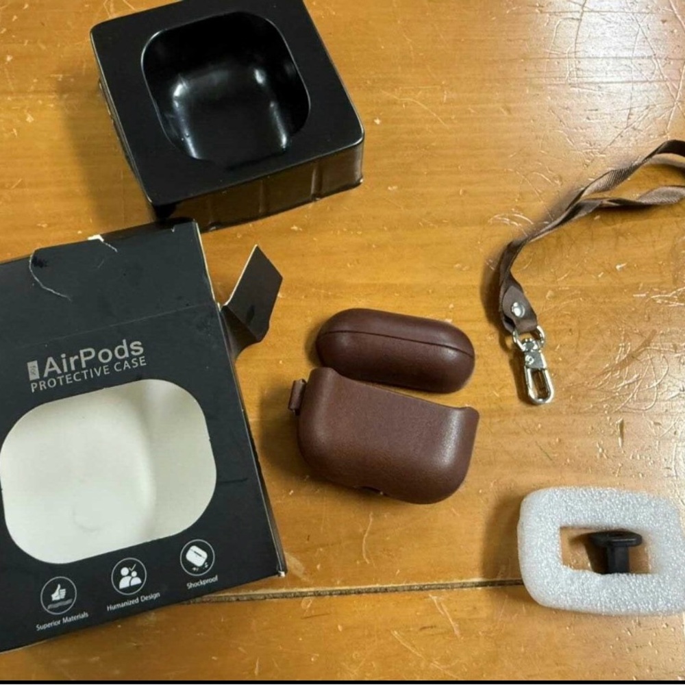 Brown Leather AirPods Protective Case